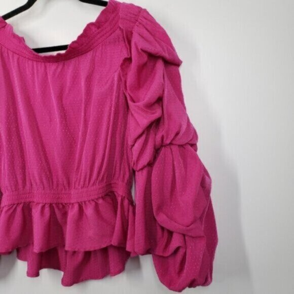 Guess Puffy Sleeve Off Shoulder Barbie Pink Pirate Top Ruffles Women's Sz Large - Picture 4 of 16